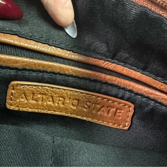 Altar'd State Brown Vegan Leather tote purse with pouch. - Picture 7 of 15